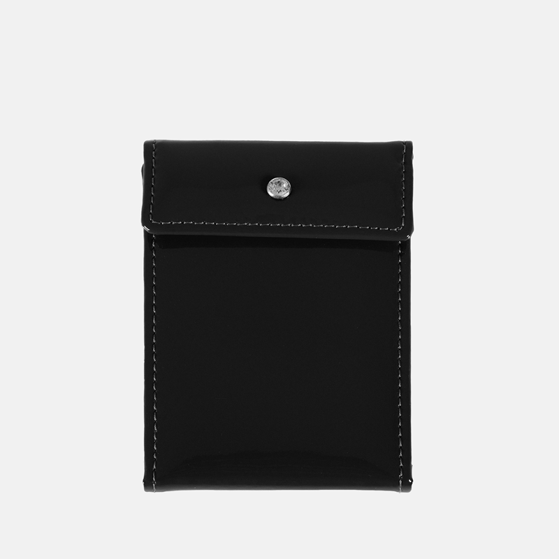 Skórzana lakierowana okładka na dokumenty w czarnym kolorze - etui na karty - oferta dla firm