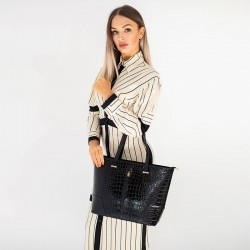 Czarna torebka skórzana shopper we wzór krokodyla - Oferta B2B
